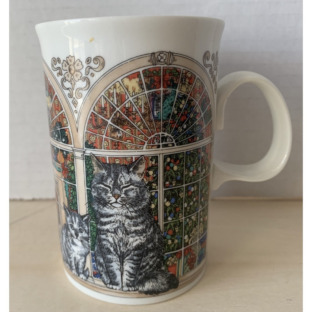 Dunoon Cat Kitten Christmas Mug Made in Scotland Arched Windows